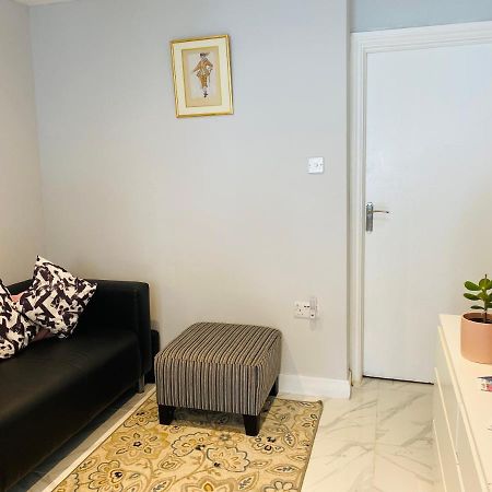 1 Studio Room near central Londra Esterno foto